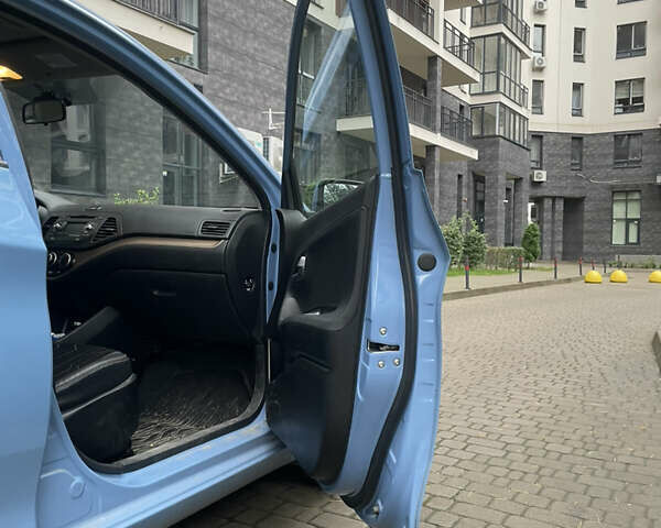 Синий Киа Пиканто, объемом двигателя 1.25 л и пробегом 46 тыс. км за 10000 $, фото 9 на Automoto.ua