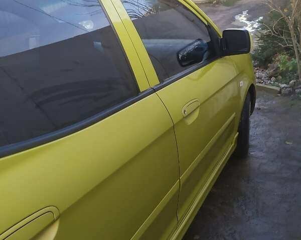 Зеленый Киа Пиканто, объемом двигателя 1.1 л и пробегом 150 тыс. км за 4200 $, фото 4 на Automoto.ua