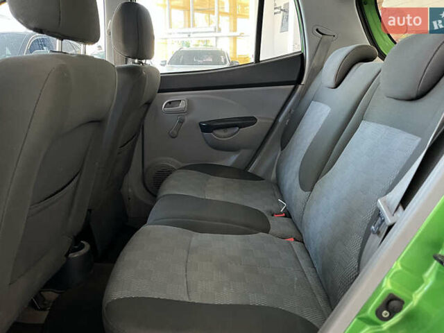 Зеленый Киа Пиканто, объемом двигателя 1.12 л и пробегом 106 тыс. км за 4000 $, фото 10 на Automoto.ua