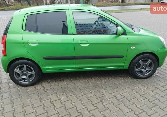 Зеленый Киа Пиканто, объемом двигателя 1.1 л и пробегом 87 тыс. км за 3800 $, фото 6 на Automoto.ua