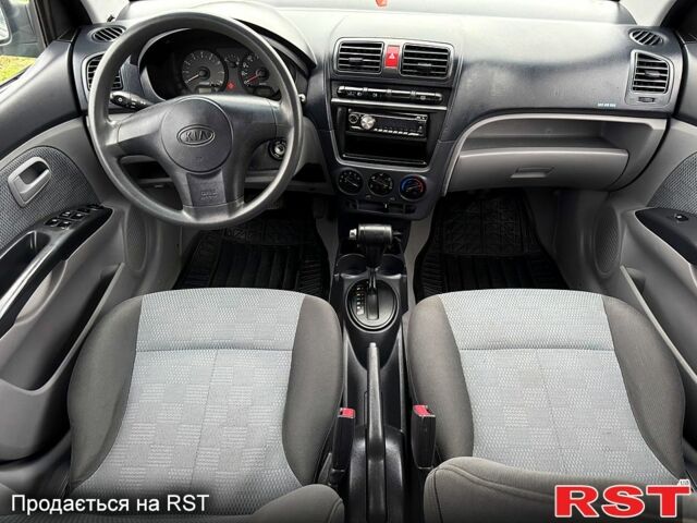 Зелений Кіа Піканто, об'ємом двигуна 1.1 л та пробігом 117 тис. км за 5750 $, фото 9 на Automoto.ua