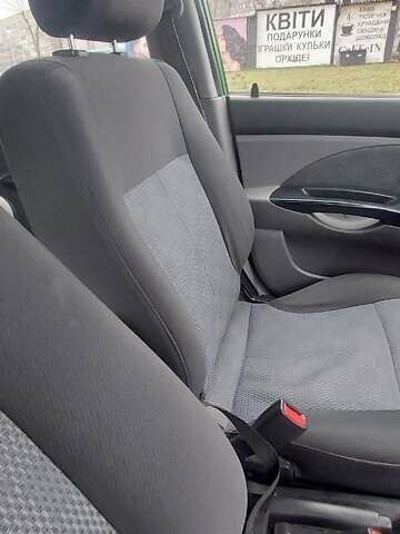 Зеленый Киа Пиканто, объемом двигателя 1.1 л и пробегом 129 тыс. км за 5200 $, фото 6 на Automoto.ua