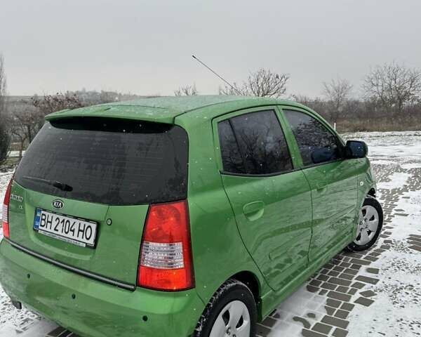 Зелений Кіа Піканто, об'ємом двигуна 1.09 л та пробігом 115 тис. км за 4500 $, фото 4 на Automoto.ua