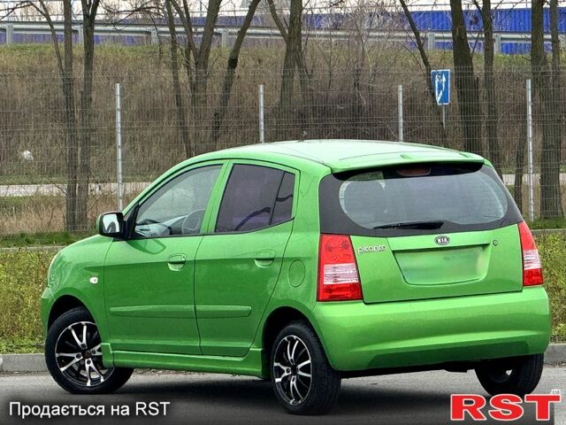 Зелений Кіа Піканто, об'ємом двигуна 1.1 л та пробігом 117 тис. км за 5750 $, фото 2 на Automoto.ua