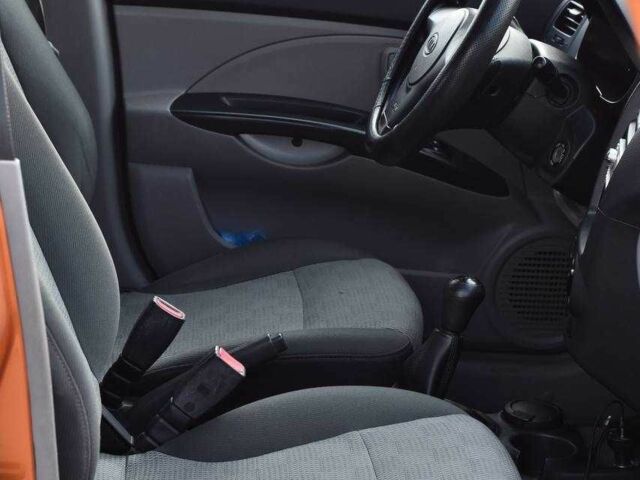 Киа Пиканто 2004 в Кривом Роге на Automoto.ua Оранжевый Киа Пиканто, объемом двигателя 1.1 л и пробегом 190 тыс. км за 4350 $, фото 10 на Automoto.ua