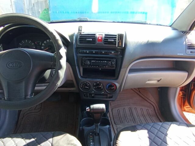 Оранжевый Киа Пиканто, объемом двигателя 1 л и пробегом 190 тыс. км за 3900 $, фото 7 на Automoto.ua