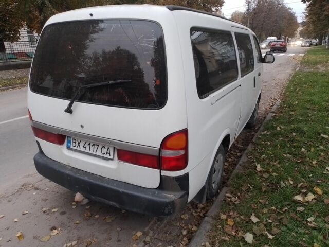 Киа Преджио 2001 в Хмельницком на Automoto.ua Белый Киа Преджио, объемом двигателя 2.7 л и пробегом 340 тыс. км за 3000 $, фото 2 на Automoto.ua