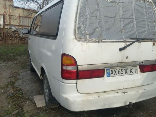 Белый Киа Преджио, объемом двигателя 2.5 л и пробегом 200 тыс. км за 1600 $, фото 5 на Automoto.ua