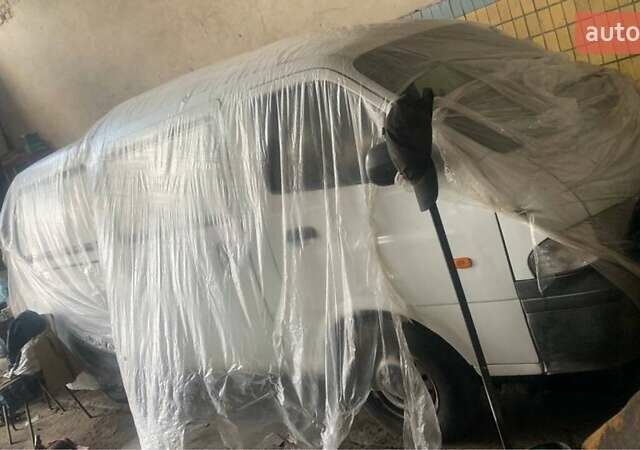 Білий Кіа Преджіо, об'ємом двигуна 2.5 л та пробігом 276 тис. км за 3600 $, фото 12 на Automoto.ua