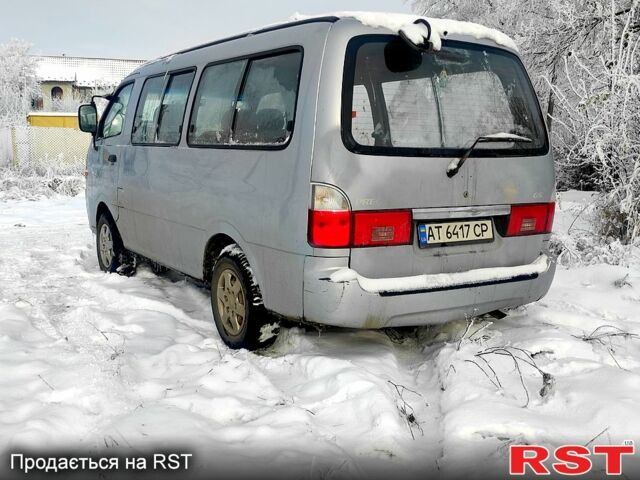 Киа Преджио, объемом двигателя 2.7 л и пробегом 186 тыс. км за 3300 $, фото 4 на Automoto.ua