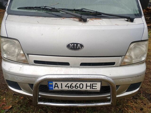 Серый Киа Преджио, объемом двигателя 2.7 л и пробегом 1000 тыс. км за 596 $, фото 1 на Automoto.ua