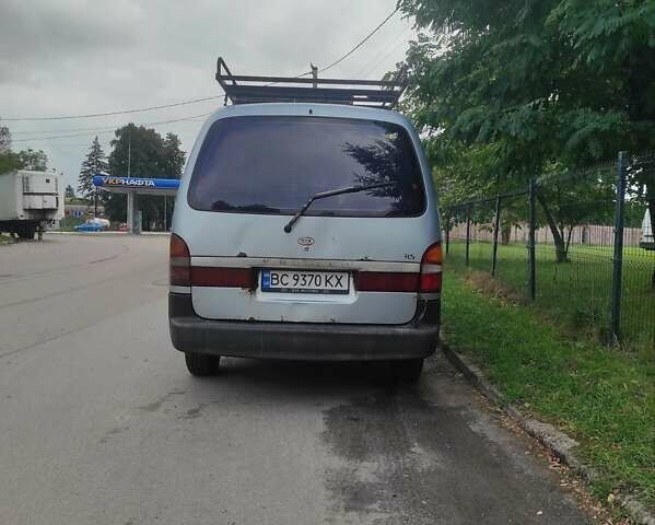 Сірий Кіа Преджіо, об'ємом двигуна 2.5 л та пробігом 328 тис. км за 1850 $, фото 1 на Automoto.ua
