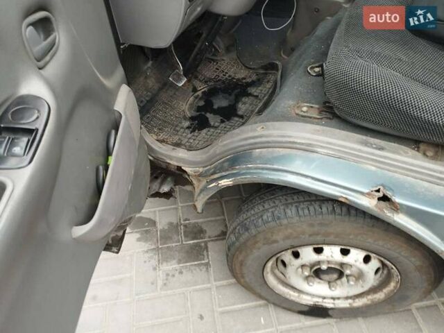 Серый Киа Преджио, объемом двигателя 2.67 л и пробегом 400 тыс. км за 2700 $, фото 10 на Automoto.ua