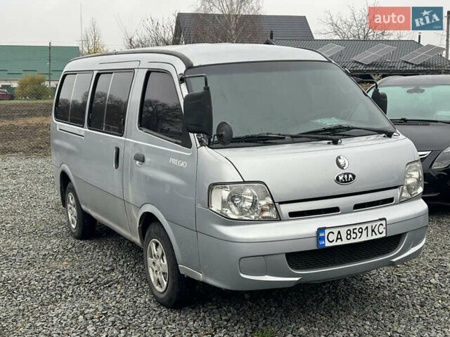 Серый Киа Преджио, объемом двигателя 2.7 л и пробегом 600 тыс. км за 5600 $, фото 1 на Automoto.ua