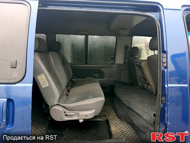 Синій Кіа Преджіо, об'ємом двигуна 2.7 л та пробігом 623 тис. км за 1650 $, фото 7 на Automoto.ua