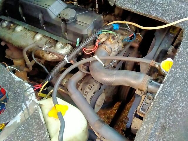 Синий Киа Преджио, объемом двигателя 3 л и пробегом 230 тыс. км за 2800 $, фото 7 на Automoto.ua