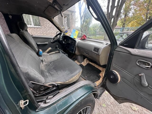Кіа Преджіо 1999 у Кам'янське (Дніпродзержинськ) на Automoto.ua Зелений Кіа Преджіо, об'ємом двигуна 2.7 л та пробігом 200 тис. км за 2000 $, фото 4 на Automoto.ua