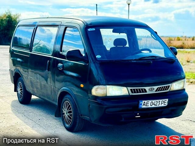 Зелений Кіа Преджіо, об'ємом двигуна 2.7 л та пробігом 320 тис. км за 1350 $, фото 2 на Automoto.ua