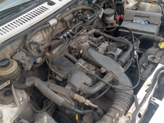 Киа Прайд 2000 в Попольне на Automoto.ua Белый Киа Прайд, объемом двигателя 1.3 л и пробегом 300 тыс. км за 1100 $, фото 6 на Automoto.ua