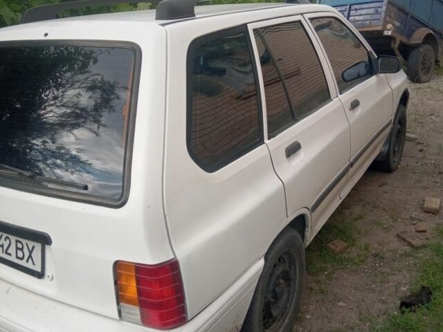 Киа Прайд 2000 в Попольне на Automoto.ua Белый Киа Прайд, объемом двигателя 1.3 л и пробегом 300 тыс. км за 1100 $, фото 8 на Automoto.ua