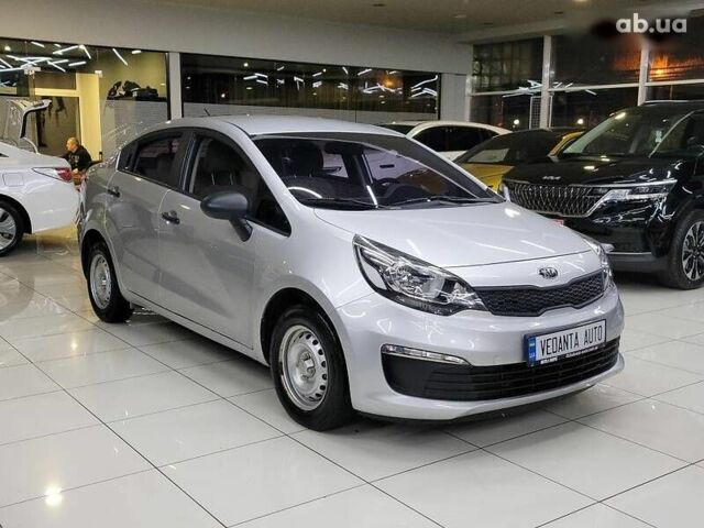 Киа Прайд, объемом двигателя 1.4 л и пробегом 106 тыс. км за 11800 $, фото 1 на Automoto.ua