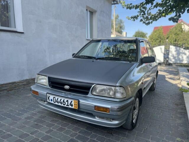 Сірий Кіа Прайд, об'ємом двигуна 1.3 л та пробігом 243 тис. км за 1600 $, фото 1 на Automoto.ua