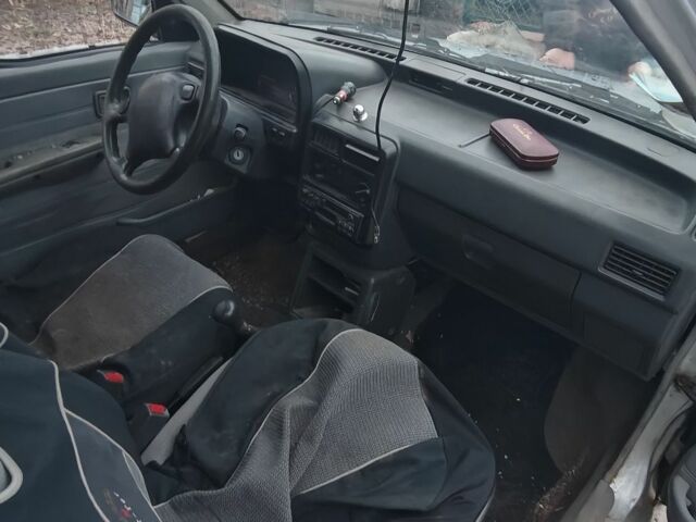 Серый Киа Прайд, объемом двигателя 1.3 л и пробегом 1 тыс. км за 500 $, фото 6 на Automoto.ua