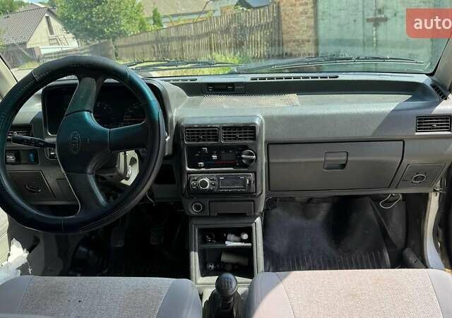 Сірий Кіа Прайд, об'ємом двигуна 1.3 л та пробігом 300 тис. км за 1500 $, фото 1 на Automoto.ua