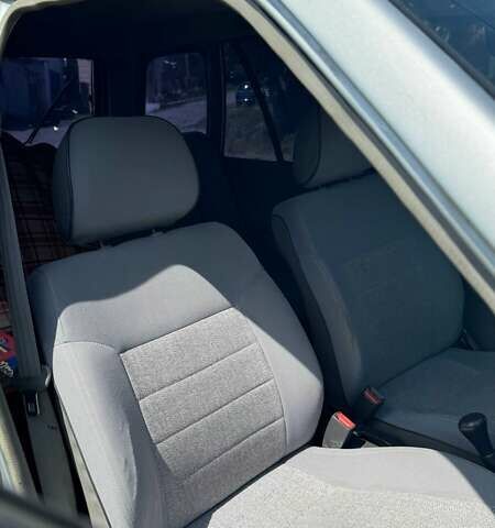 Сірий Кіа Прайд, об'ємом двигуна 1.3 л та пробігом 300 тис. км за 1500 $, фото 2 на Automoto.ua