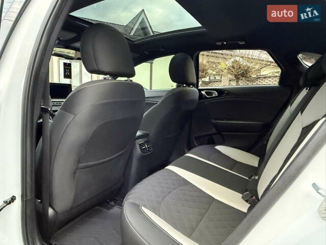 Белый Киа Про Сид, объемом двигателя 1.6 л и пробегом 203 тыс. км за 16700 $, фото 14 на Automoto.ua