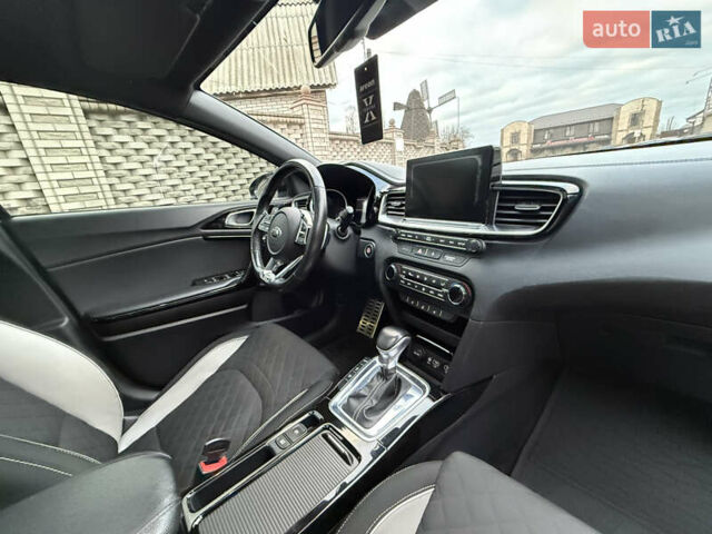 Белый Киа Про Сид, объемом двигателя 1.6 л и пробегом 203 тыс. км за 16700 $, фото 19 на Automoto.ua