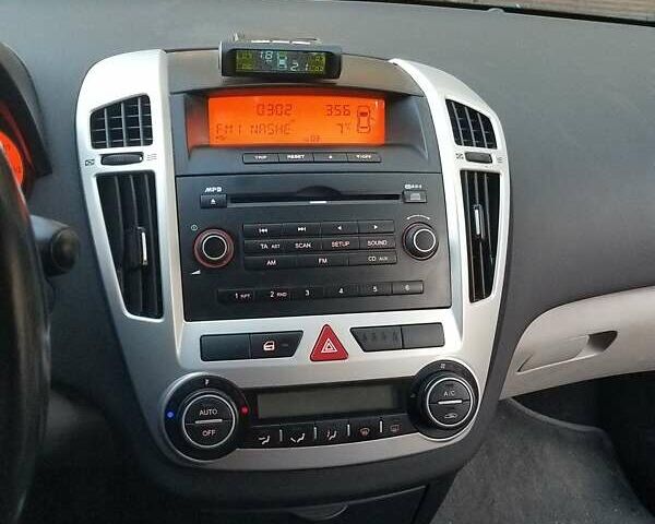 Чорний Кіа Про Сід, об'ємом двигуна 1.6 л та пробігом 108 тис. км за 6900 $, фото 43 на Automoto.ua