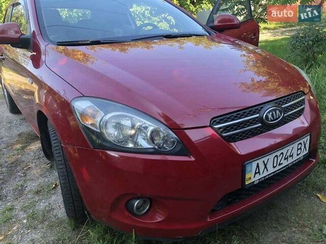 Красный Киа Про Сид, объемом двигателя 0 л и пробегом 133 тыс. км за 6500 $, фото 1 на Automoto.ua