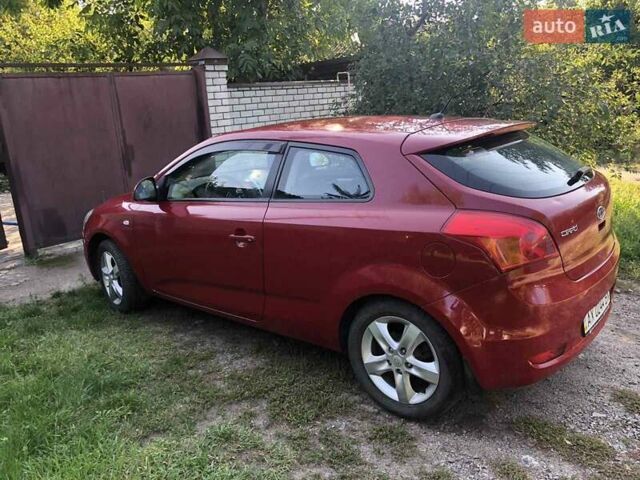 Красный Киа Про Сид, объемом двигателя 0 л и пробегом 133 тыс. км за 6500 $, фото 10 на Automoto.ua