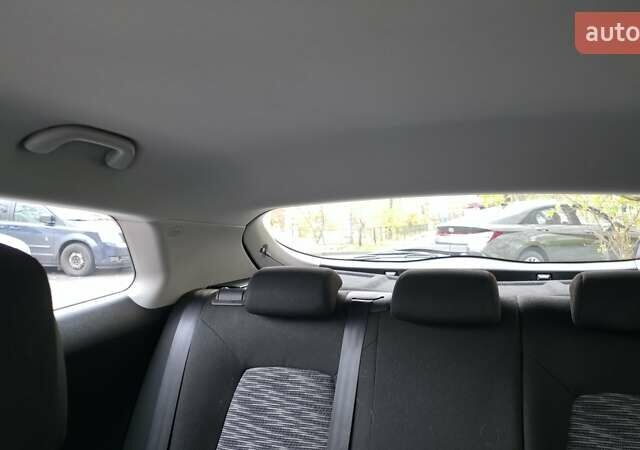 Красный Киа Про Сид, объемом двигателя 2 л и пробегом 221 тыс. км за 7400 $, фото 22 на Automoto.ua