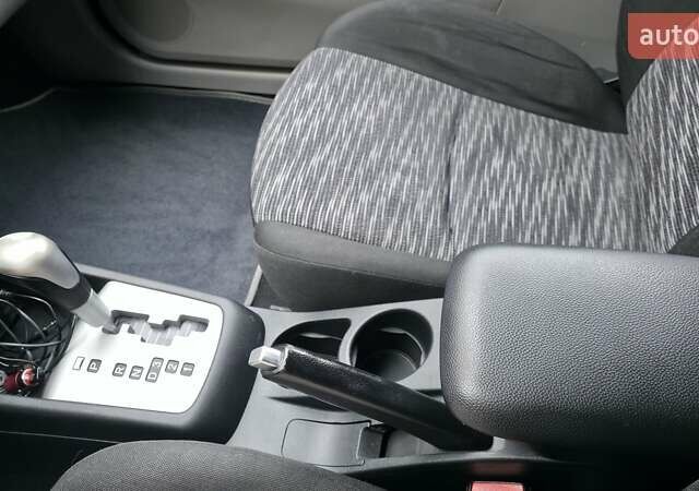 Красный Киа Про Сид, объемом двигателя 2 л и пробегом 221 тыс. км за 7400 $, фото 25 на Automoto.ua