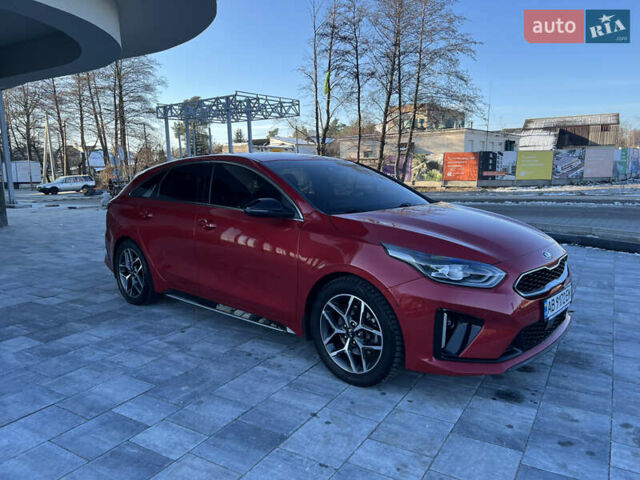 Красный Киа Про Сид, объемом двигателя 1.35 л и пробегом 125 тыс. км за 17999 $, фото 2 на Automoto.ua