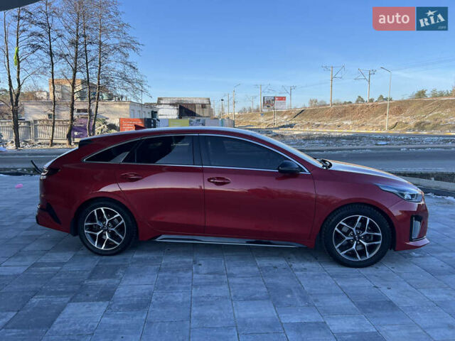 Красный Киа Про Сид, объемом двигателя 1.35 л и пробегом 125 тыс. км за 17999 $, фото 4 на Automoto.ua