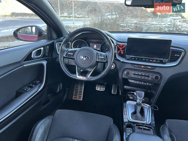 Красный Киа Про Сид, объемом двигателя 1.35 л и пробегом 125 тыс. км за 17999 $, фото 38 на Automoto.ua