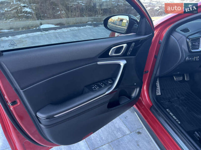 Красный Киа Про Сид, объемом двигателя 1.35 л и пробегом 125 тыс. км за 17999 $, фото 35 на Automoto.ua