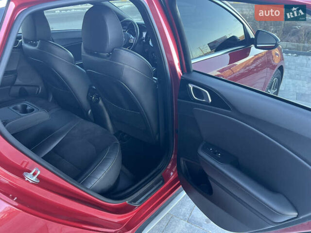 Красный Киа Про Сид, объемом двигателя 1.35 л и пробегом 125 тыс. км за 17999 $, фото 30 на Automoto.ua