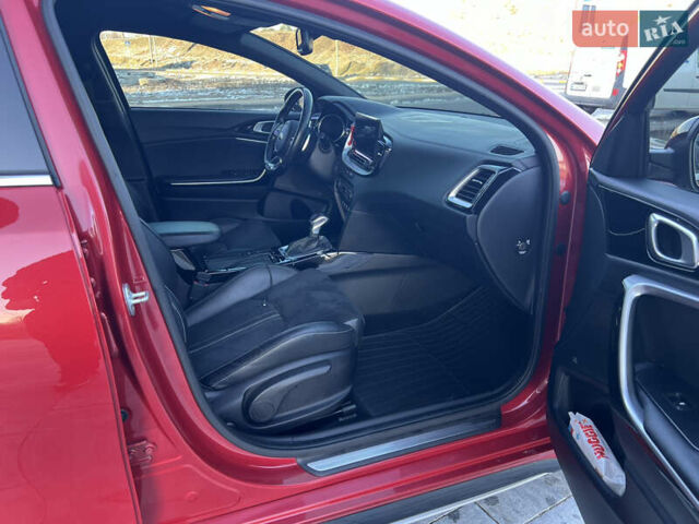 Красный Киа Про Сид, объемом двигателя 1.35 л и пробегом 125 тыс. км за 17999 $, фото 28 на Automoto.ua