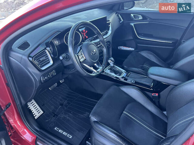 Красный Киа Про Сид, объемом двигателя 1.35 л и пробегом 125 тыс. км за 17999 $, фото 32 на Automoto.ua