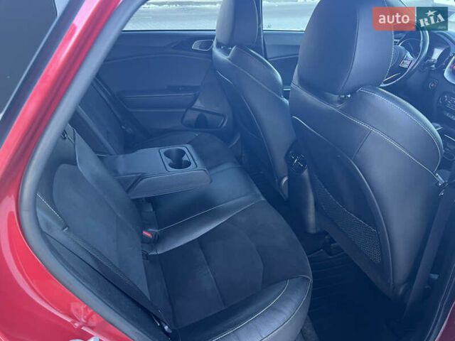 Красный Киа Про Сид, объемом двигателя 1.35 л и пробегом 125 тыс. км за 17999 $, фото 29 на Automoto.ua