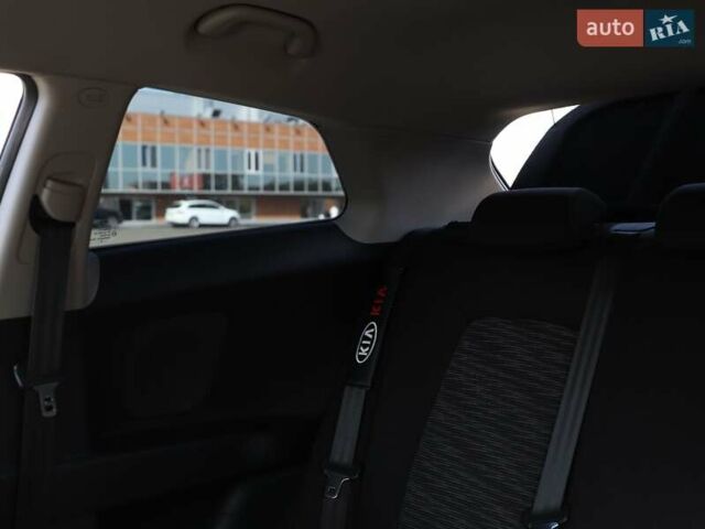 Сірий Кіа Про Сід, об'ємом двигуна 1.4 л та пробігом 190 тис. км за 5000 $, фото 28 на Automoto.ua