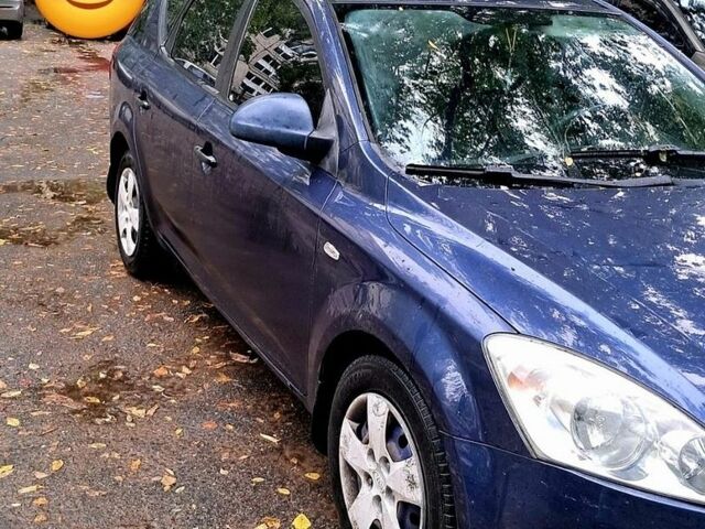 Синій Кіа Про Сід, об'ємом двигуна 1.59 л та пробігом 260 тис. км за 5500 $, фото 12 на Automoto.ua