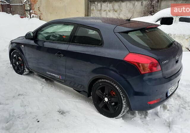 Синий Киа Про Сид, объемом двигателя 1.59 л и пробегом 202 тыс. км за 3200 $, фото 6 на Automoto.ua