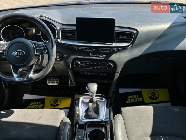 Синий Киа Про Сид, объемом двигателя 1.35 л и пробегом 81 тыс. км за 19600 $, фото 11 на Automoto.ua