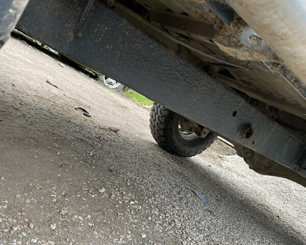 Черный Киа Ретона, объемом двигателя 2 л и пробегом 80 тыс. км за 6500 $, фото 10 на Automoto.ua