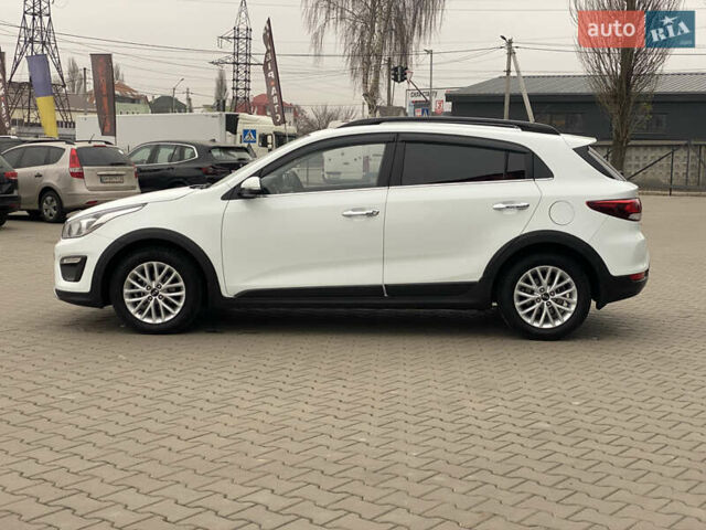 Білий Кіа Rio X-Line, об'ємом двигуна 1.6 л та пробігом 82 тис. км за 16999 $, фото 4 на Automoto.ua